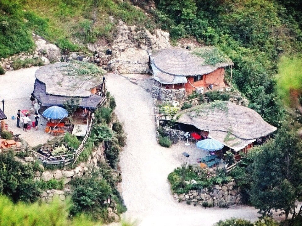 전남광주 구례군 문척면 죽마리 [구례 펜션매매]약7,000평 토지면적 건물2개동 매매 매물번호 13094 사진 1