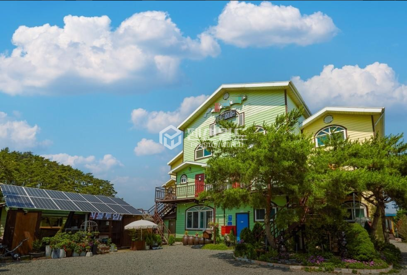 충남 태안군 이원면 내리 [태안 펜션매매]숙박시설 오션뷰 바닷가 갯벌체험 낚시등 매매 매물번호 13172 사진 1